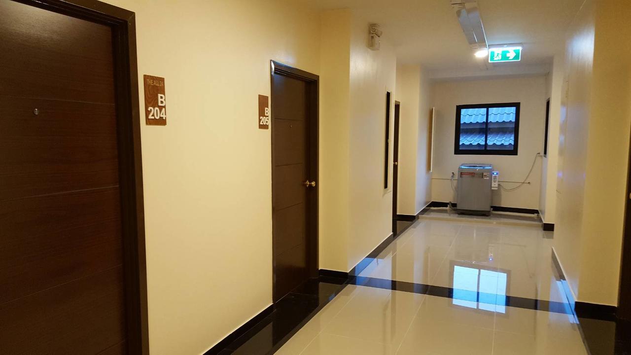 The All 24 Luxury Residence Bangkok Exterior photo
